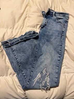 Light Wash High-Rise Flare Jeans with Frayed Hem